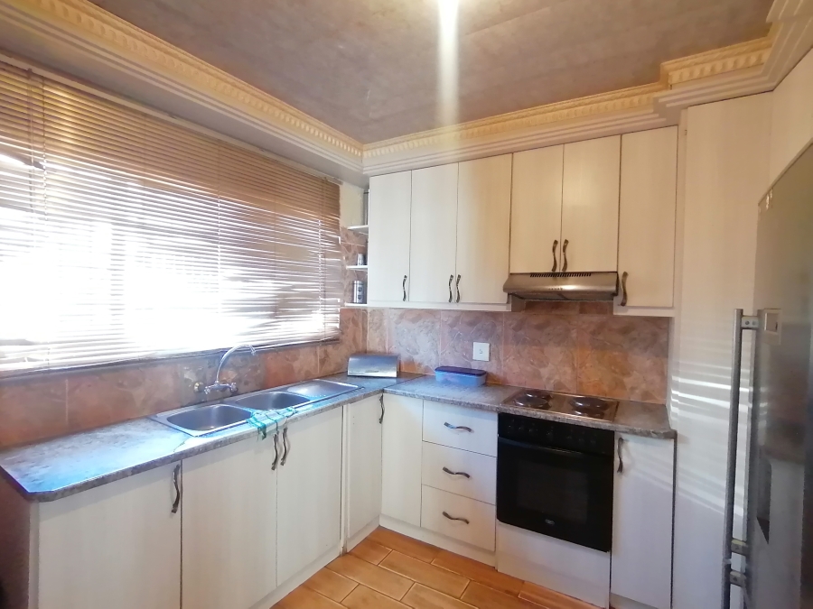 3 Bedroom Property for Sale in Kanana North West